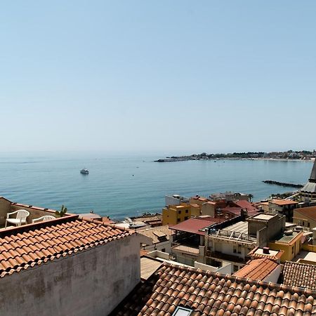 Nick & Santo'S Holiday Homes B&B Джардіні-Наксос Екстер'єр фото