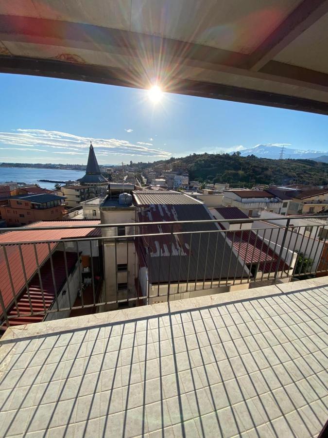 Nick & Santo'S Holiday Homes B&B Джардіні-Наксос Екстер'єр фото